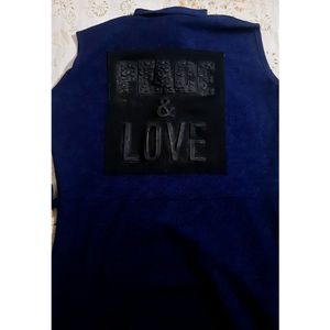 Women Sleevless Navy Blue Kurti