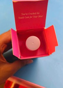 Dot &amp; Key Pomegranate Youth Face Serum