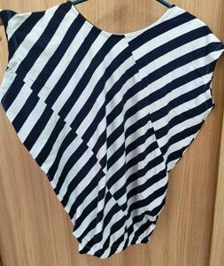 ⚓️Navy & White Striped Dolman Sleeve Top ⚓️