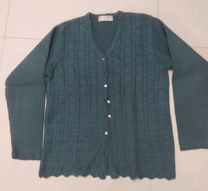 Short cardigan