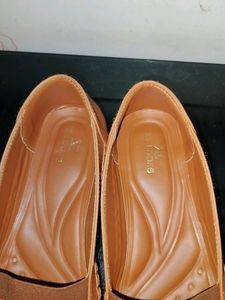 XE Looks Soft,Comfortable &amp; Classic Ballet Design