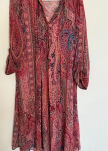 Women’s Maroon Paisley Print Straight Kurta