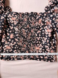 Floral Print Puff Sleeve Crop Top