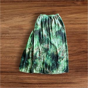 Green Abstract Print Slit Skirt