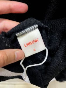 Short varsity sweatshirt