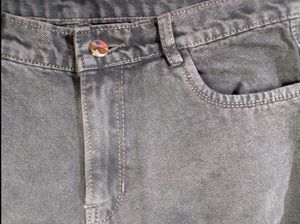 Vintage Grey Straight-Leg Jeans - Unisex