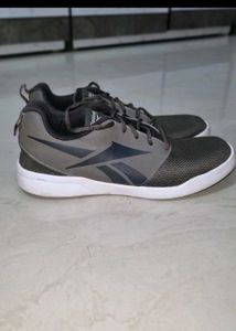 Reebok Shoes Size 7