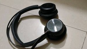 Plantronics Poly Voyager ocus 2