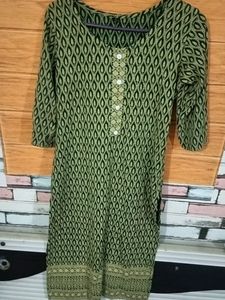 A Chinknkari Fully Embroidery Kurta