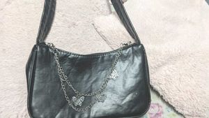 SAVANNA BLACK HAND / SHOULDER BAG
