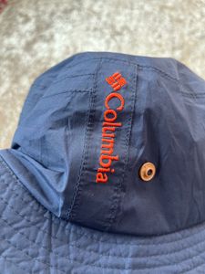 Columbia Hat Omni heat for trekking