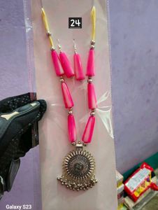 Necklace and earrings set women