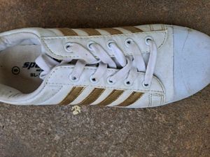 SPARX WHITE SNEAKERS