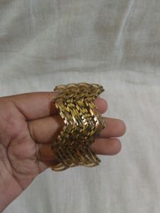 Golden Black Color Bangles, Size 2'4