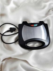 🌸Prestige Grilled Sandwich Toaster 800watt PCMFS