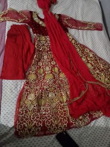 Beautiful Gown 🥰😍