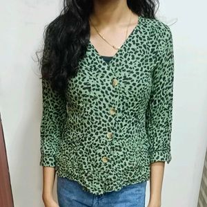 Sexy Top No Flaws Gives Good Look