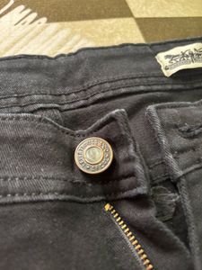 Levi’s Black Jeans