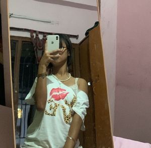 Off shoulder shirt