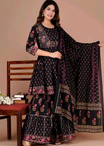 Black Printed Cotton Kurta Set With Sharara 🖤