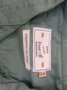 Four + It International Shirt