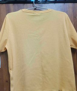 Graphic Crop Tee 🧇🍋🍯🌻