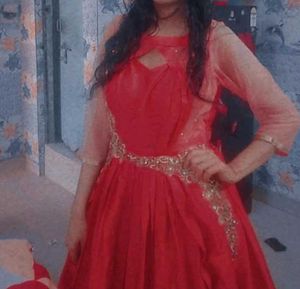 Elegant Pink Ethnic Gown