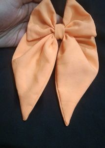 Set Of Bow And Scrunchies