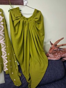 Elegant Green Dhoti Pant Set 40 size side jib adju