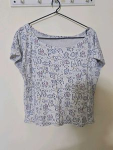 S/M size can wear it - crop top