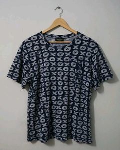 Patterned T-shirt for men (XL) and (L)