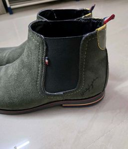 Tommy Hilfiger Ankle Boots (Almost New)