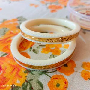Women Beautiful Bangles