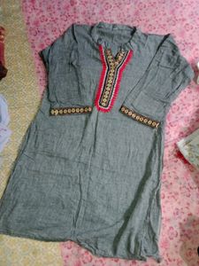 Formal Kurta Simple Looks