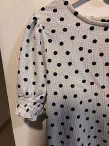 Polka dots top