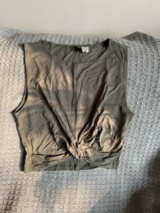 H&amp;M Crop Top