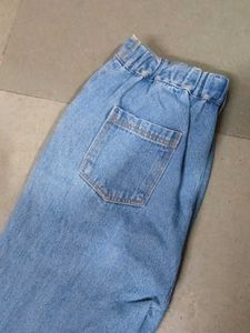 Baggy Jeans Trending
