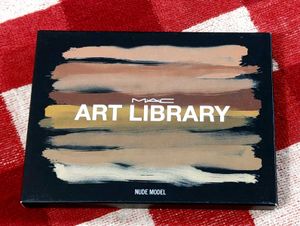 Mac Art Library Eyeshadow Palette