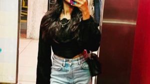 TOP SIZE -XS
