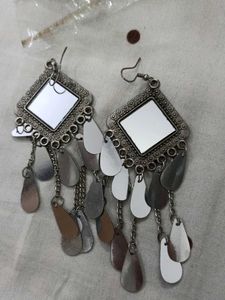 Vintage Silver Tone Earing