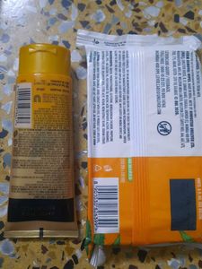 Lakme Sun Expert + Nature Protect Wipes