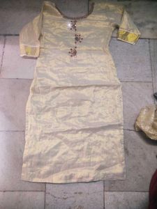 Elegant Kurta with net dupatta free