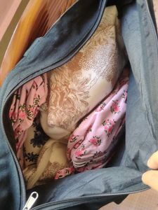 Black Travelling Bag