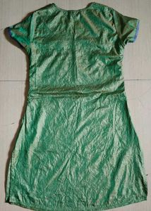 Kurta Kardana Work On Chest