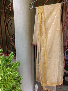 Branded New Gold Toned Embroidered Dupatta💛💛💛