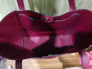 Guess Naya Women Burgundy Tote Bag