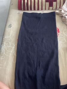 Forever21 Black Ribbed Knit Midi Skirt
