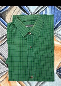 Checked Men&#39;s Shirt