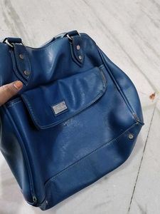2 Hand Bags