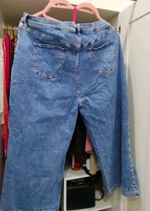 Wide-Leg High-Rise Jeans
